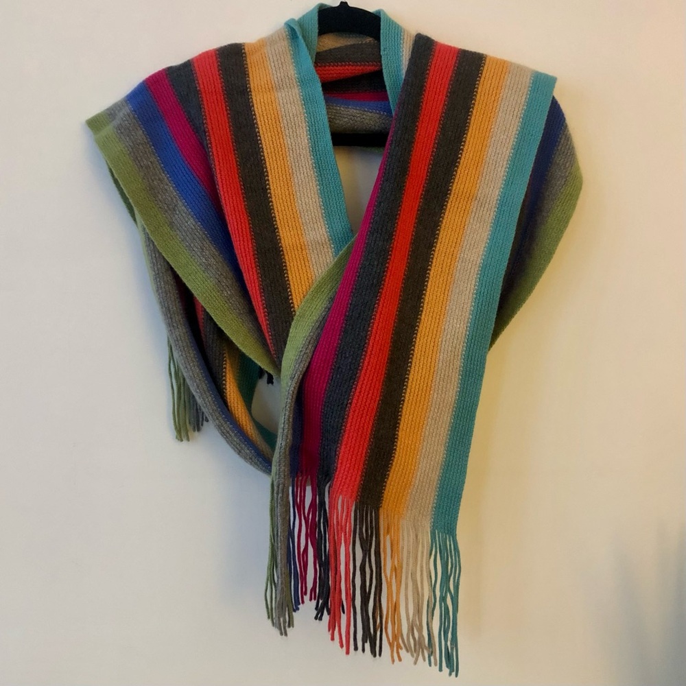 100% CASHMIRE BERGDORF GOODMAN scarf